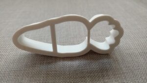 Carrot cookie cutter @ Pinshape