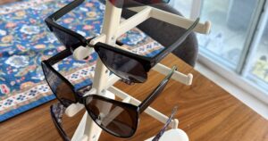 Eyeglass Stand by HeadCheese | Download free STL model