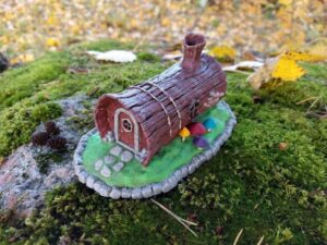 House in a Log @ Pinshape