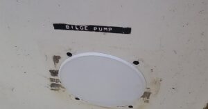 Round inspection plate to cover 90mm hole in boat