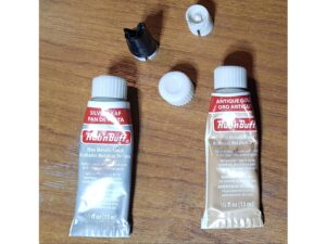 Rub'n'Buff Screw cap that doesn't split by TonyWilk