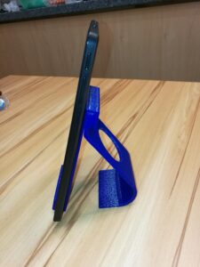 Tablet / Smartphone Stand @ Pinshape