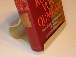 Wavey Book Stand | Cover Display by moWerk