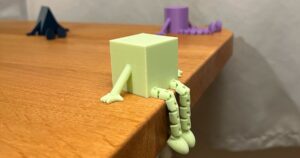 Articulated Cube Buddy by fifindr | Download free STL model