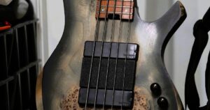 Simple Bass Finger Ramp 60x107x9.5mm by Ira James | Download free STL model