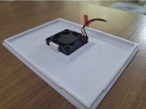 Thin Spacer and Top Lid for 3mm fan by etcho