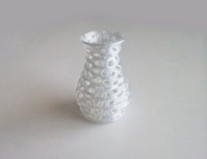 Voronoi Form Vase 1 @ Pinshape